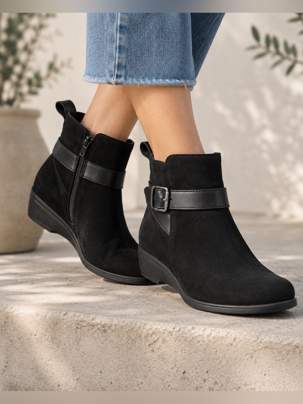 Vionic Romy Black Suede Water Repellent Ankle Boots 8 Wide